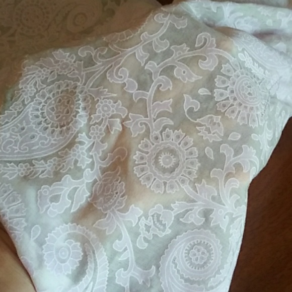 Liz Claiborne sheer button-down - Picture 2 of 4